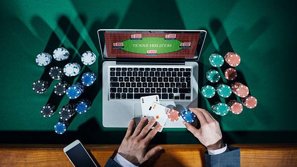 Discover Premium Casino Tables Through オンラインカジノ Gaming Collections